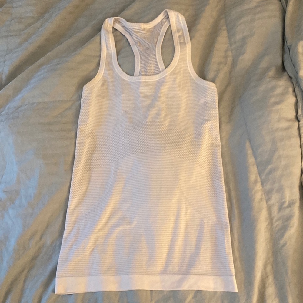 Lululemon swiftly tank!